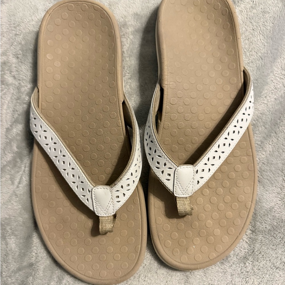 Vionic White Tan Sandals with Perforated Straps